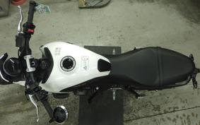 TRIUMPH TRIDENT 660 2021