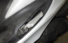 YAMAHA CYGNUS 125 XSR 3 SED8J