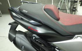 YAMAHA T-MAX 560 2026 SJ21J