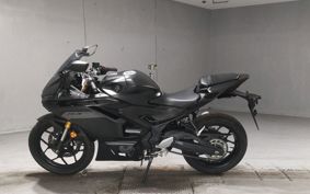 YAMAHA YZF R-3 2025 RH25J
