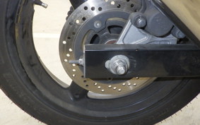 SUZUKI GSR250