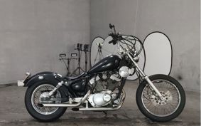 YAMAHA VIRAGO 250 3DM