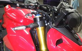 DUCATI STREETFIGHTER V4 S 2023