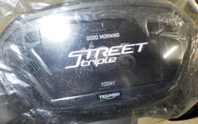 TRIUMPH STREET TRIPLE RS 2025