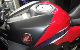 HONDA CBR600RR 2021 PC40