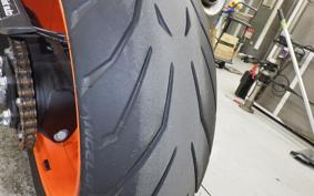 KTM 1290 SUPER DUKE GT 2022