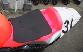 YAMAHA YZF-R6 1970 CJ08C