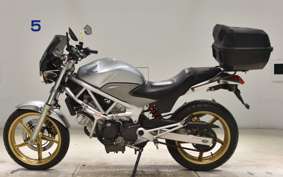 HONDA VTR 250 Gen. 2 2023 MC33