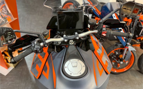KTM 1290 SUPER DUKE GT 2025 V6940