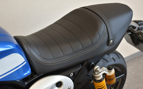 YAMAHA XJR1300 2015 RP19