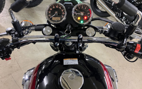 KAWASAKI W800 2025