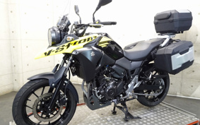 SUZUKI STROM 250 DS11A
