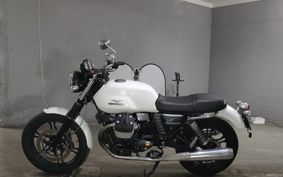 MOTO GUZZI V7 STONE 2014 LW
