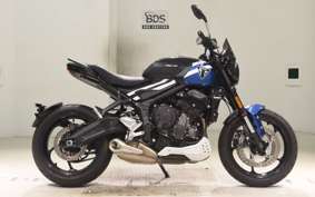 TRIUMPH TRIDENT 660 2025