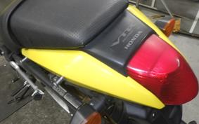 HONDA VTR 250 Gen. 2 2025 MC33