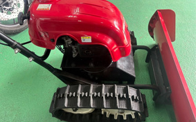 HONDA  SNOW BLOWER  MACHINE 