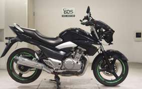 SUZUKI GSR250