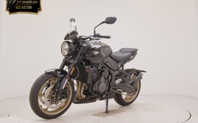 TRIUMPH TRIDENT 800 2026