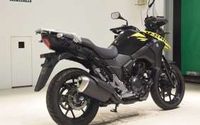 SUZUKI Vｽﾄﾛｰﾑ250A 2014