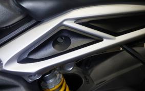 TRIUMPH  TRIUMPH  STREET  TRIPLE RS 2021