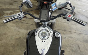 YAMAHA XV1600A ROADSTAR 1999