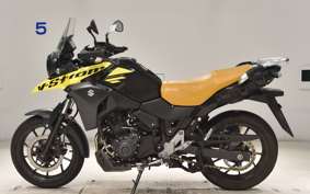 SUZUKI Vｽﾄﾛｰﾑ250