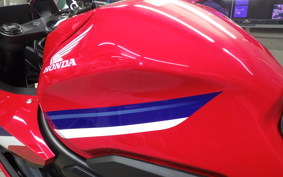 HONDA CBR650R E-Clutch 2026 RH17