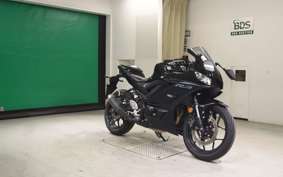 YAMAHA YZF R-3 2023 RH21J