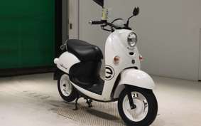 YAMAHA E-VINO 2013 SY11J