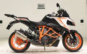KTM 1290 SUPER DUKE GT 2019