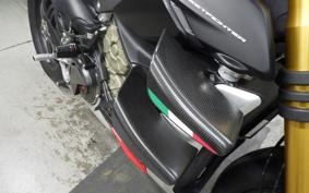 DUCATI ストリート FIGHTER V4SP2 2024