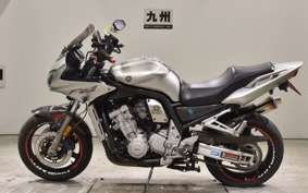 YAMAHA FZS1000 FAZER 2004