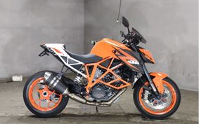 KTM 1290 SUPER DUKE R 2015 V3940