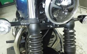 TRIUMPH BONNEVILLE BOBBER 2026