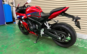 HONDA CBR650R E-CLUTCH 2024 RH17