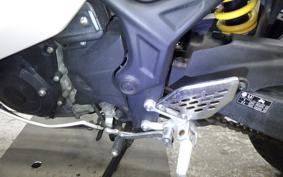 YAMAHA YZF-R25