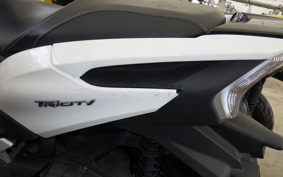 YAMAHA TRICITY 125