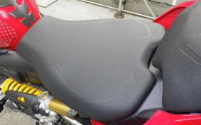 DUCATI STREETFIGHTER V2 2022