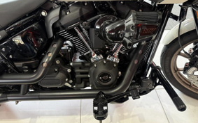 HARLEY FXLRST 2024 YXZ