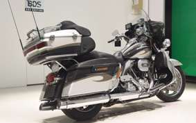 HARLEY FLHTCUSE 1800CVO 2013