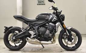 TRIUMPH TRIDENT 660 2021