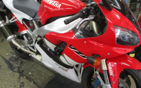 YAMAHA YZF-R1 1998 RN01