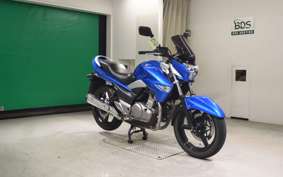 SUZUKI GSR250