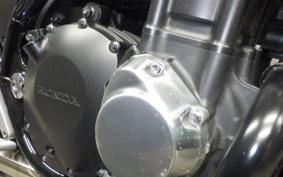 HONDA CB1300SB SUPER BOLDOR EP 2017 SC54
