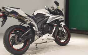 HONDA CBR600RR GEN 3 PC40