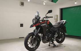 SUZUKI Vｽﾄﾛｰﾑ250A 2022