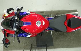 HONDA CBR1000RR R 2023 SC82