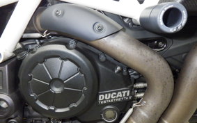 DUCATI DIAVEL AMG 2012
