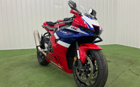 HONDA CBR1000RR-R FB SP 2024 SC82