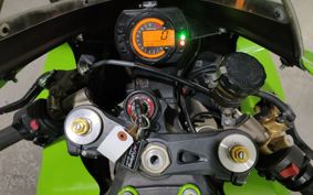 KAWASAKI ZX 10 NINJA R 2004 ZXT00C